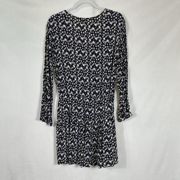 Rails Black and White Star Print Long Sleeve Dress - Picture 5 of 13